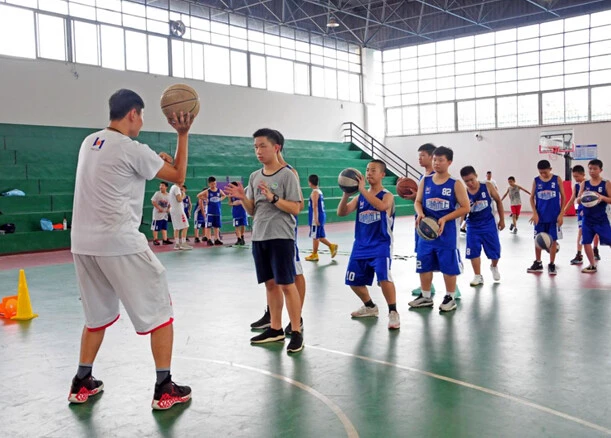 如何通过合理的营养补充来支持篮球恢复训练?_0
